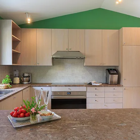 Six - Your Seaside Retreat At Salinedda