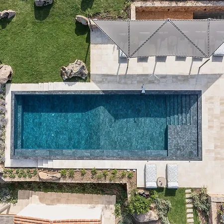 Six - Your Seaside Retreat At Salinedda