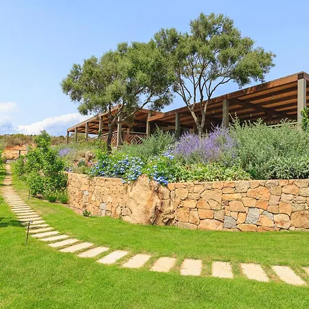 Six - Your Seaside Retreat At Salinedda