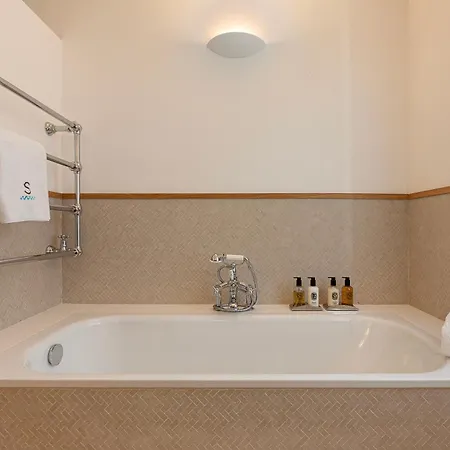 Six - Your Seaside Retreat At Salinedda